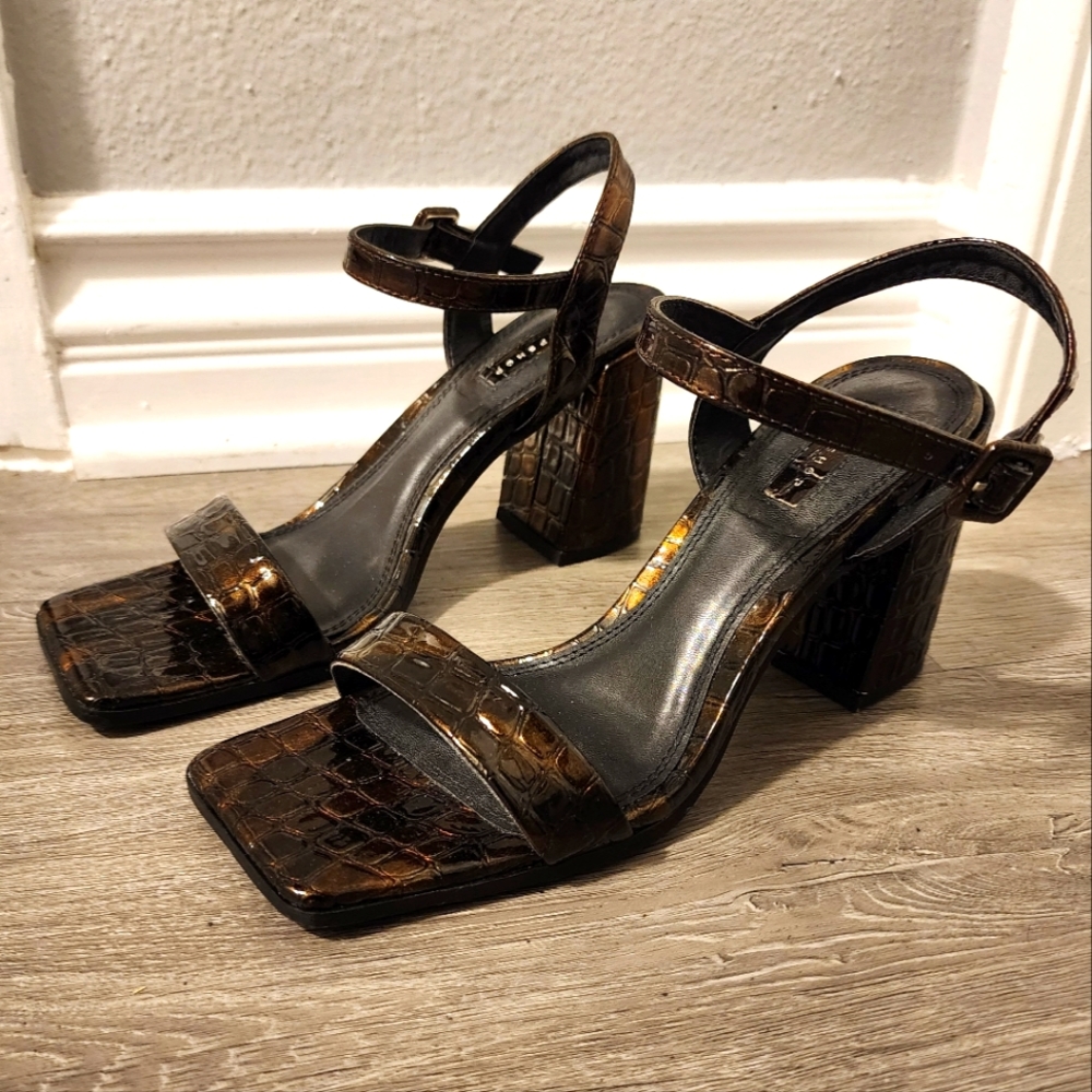 Topshop Skylar two part block heeled sandal in croc